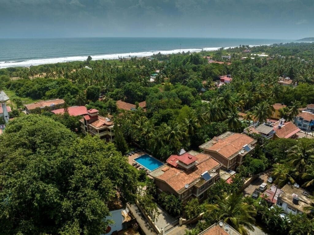 Отель De Mandarin Beach Resort Suites & Villas 4*