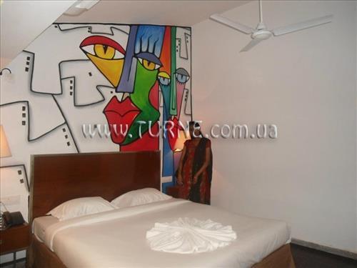 Фотография Camelot Manor 3*