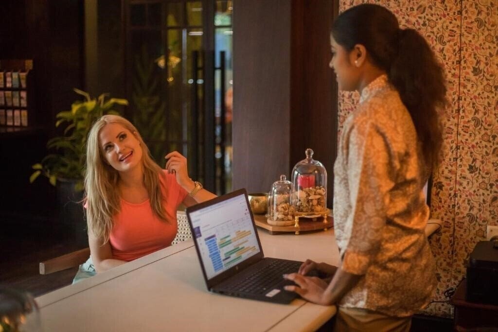 Картинка Red Thread Calangute 4*