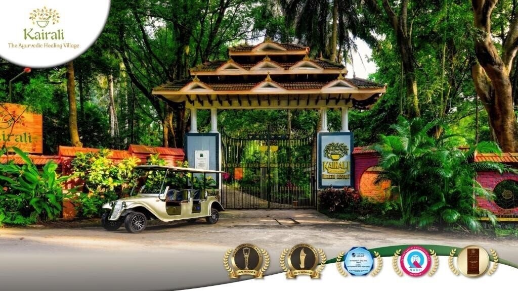 Отель Kairali - The Ayurvedic Healing Village 4*