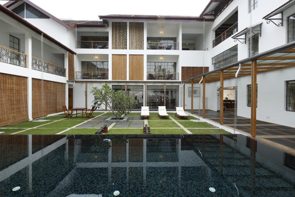 Отель Eighth Bastion 3*