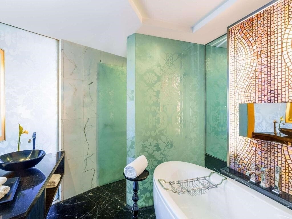 Фото Sofitel Mumbai Bkc 5*