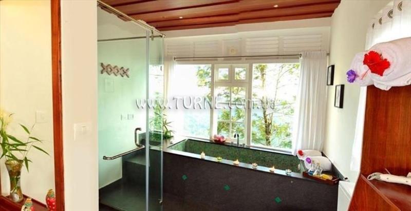 Отель Spice Tree Munnar 4*