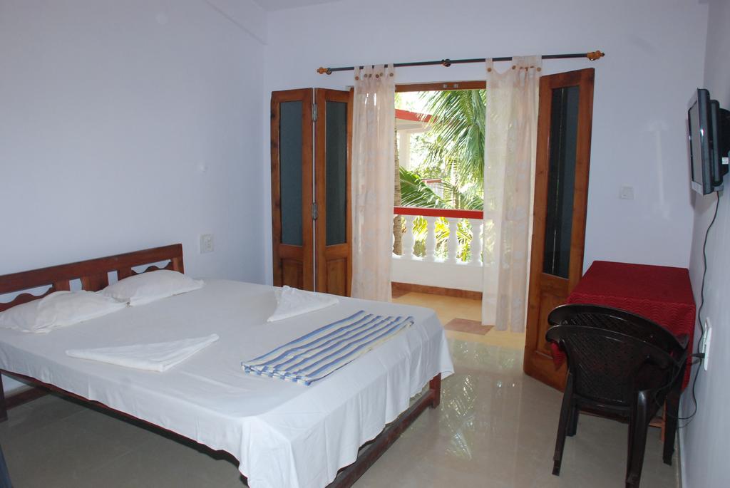 Картинка Shankarz By The Sea Guest House 1*