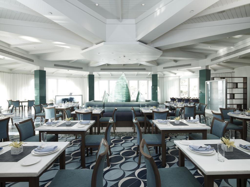 Изображение Vivanta By Taj Fort Aguada (ex. Taj Fort Aguada Beach Resort) 5*