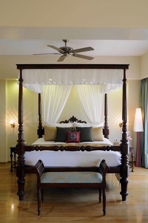 Фото Fortune Select Regina 4*