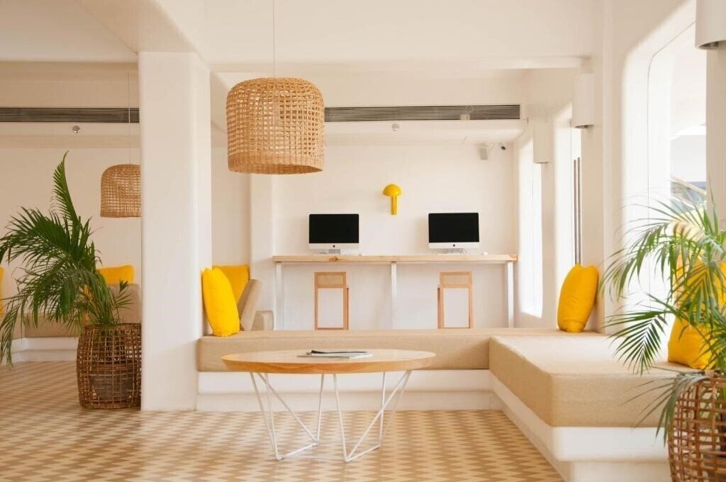 Картинка Bloom Suites 4*