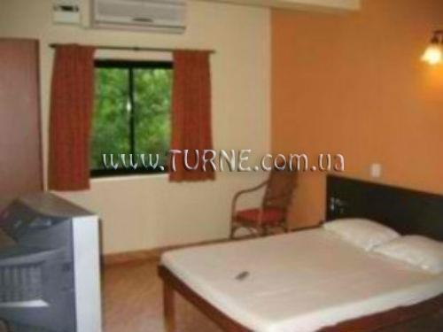 Отель Shruti Beach Resort 2*