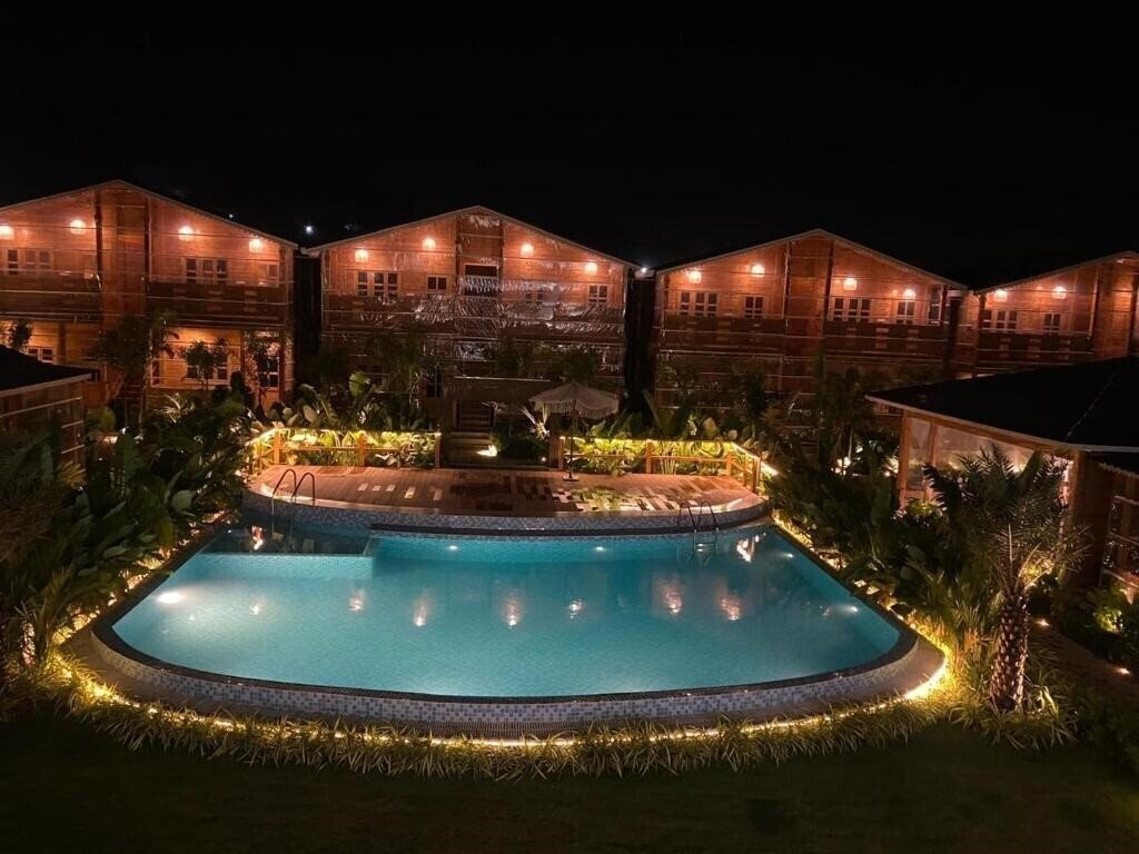 Картинка The Clouds Resort Goa 3*