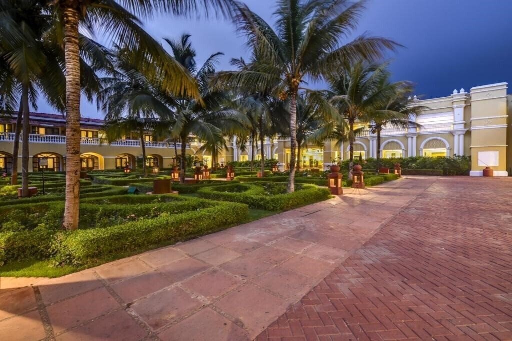 Картинка The Lalit Golf & Spa Resort Goa (ex. InterContinental The Lalit Goa Resort) 5*