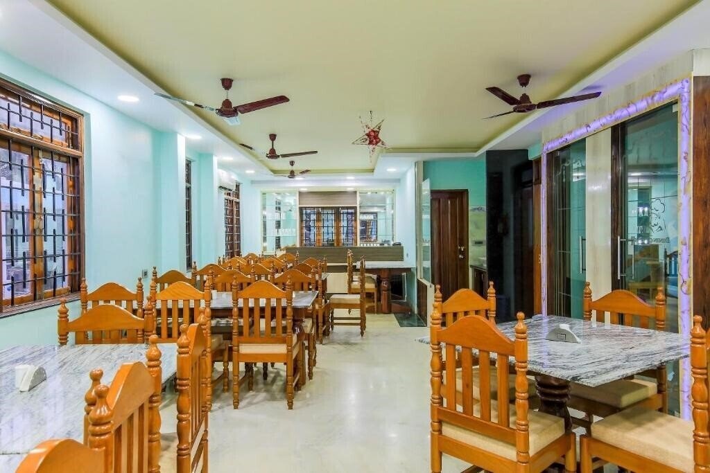 Изображение Meera Motels & Residency 1*