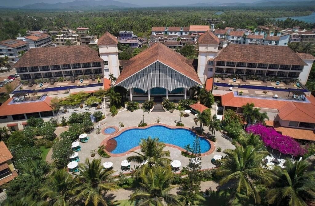 Отель Radisson Blu Resort Goa Cavelossim Beach 5*