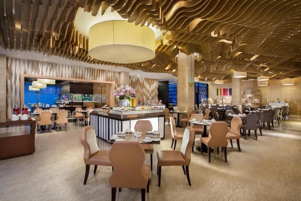 Изображение Js Luwansa Hotel & Convention Center 4*