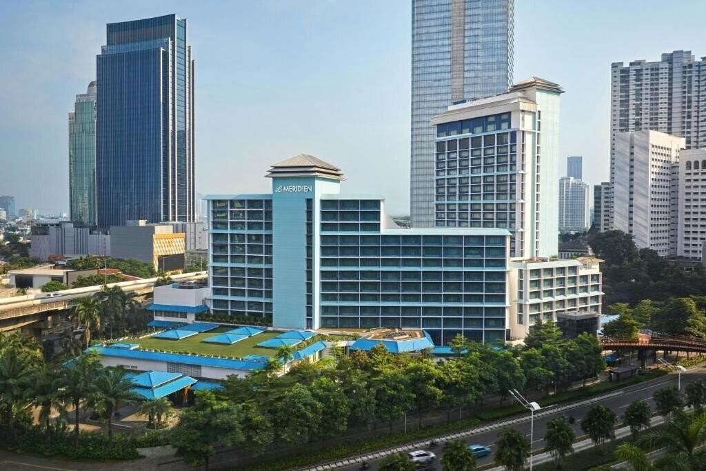Отель Le Meridien Jakarta 4*