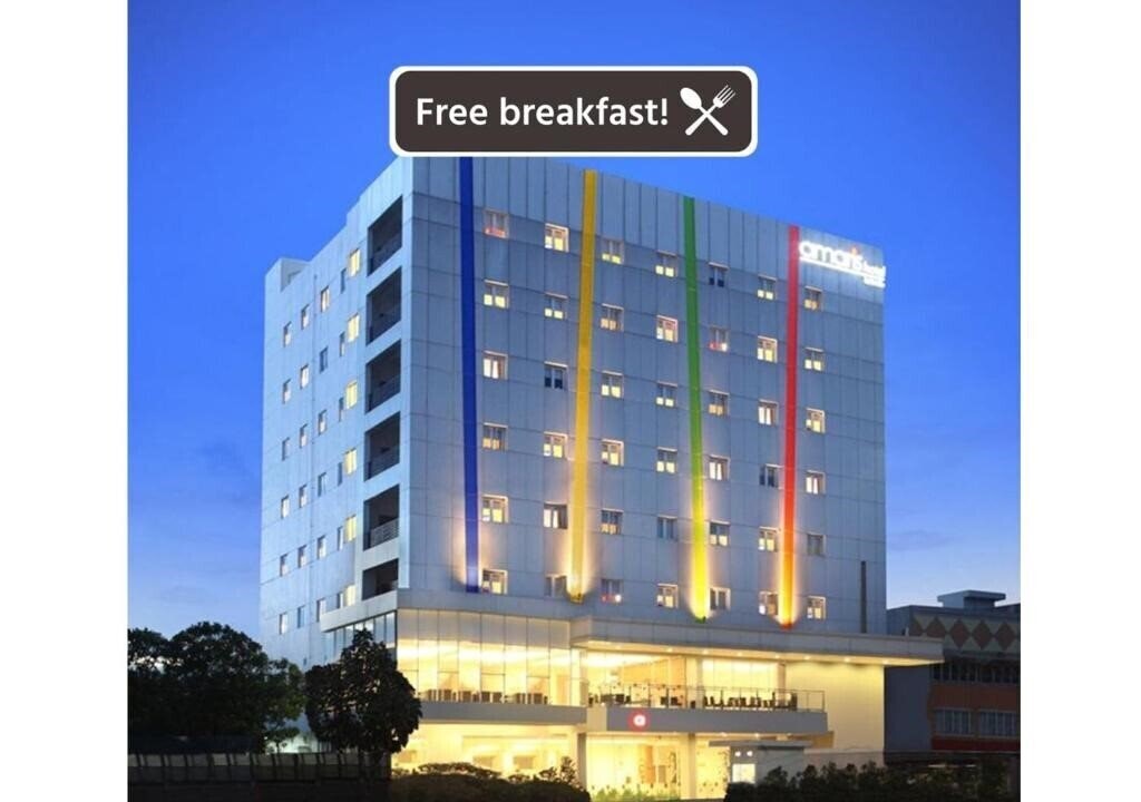 Отель Amaris Hotel Bumi Serpong Damai 3*