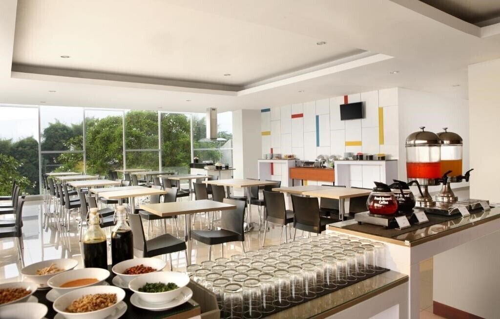 Изображение Amaris Hotel Bumi Serpong Damai 3*