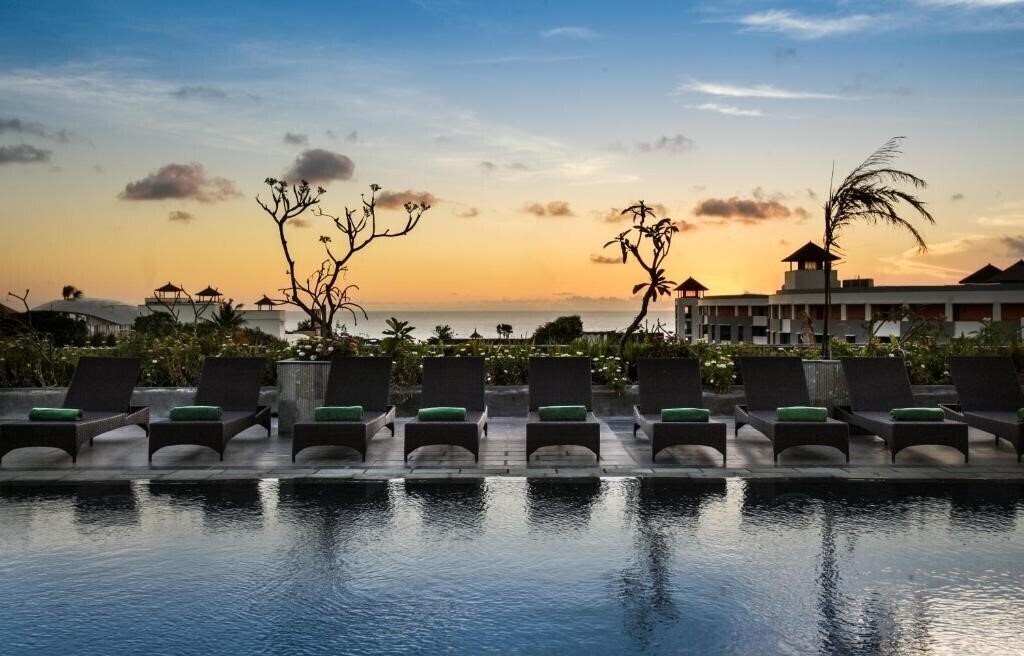 Отель Champlung Mas Legian 3*