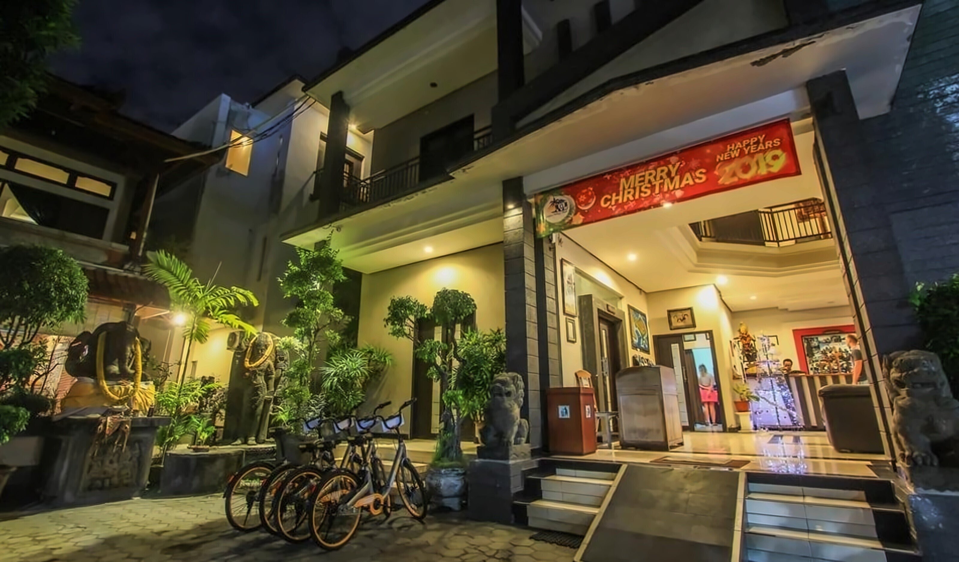 Отель Legian Village Hotel 3*
