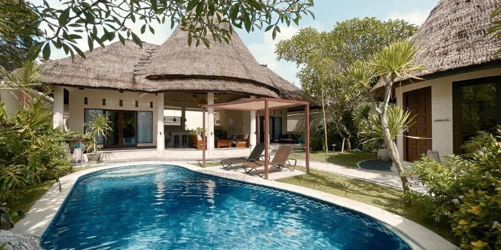 Отель Aruni Bali Jimbaran Boutique Villa 4*