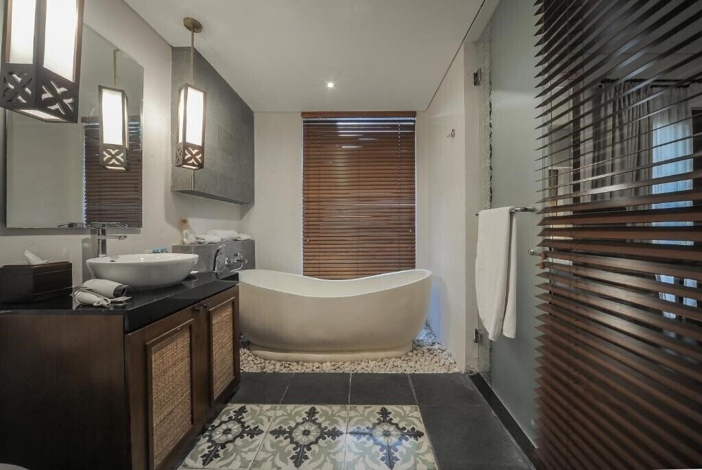 Фото La Leela Jimbaran Bali 3*