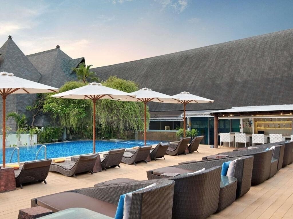Фото The Kuta Beach Heritage Resort 5*