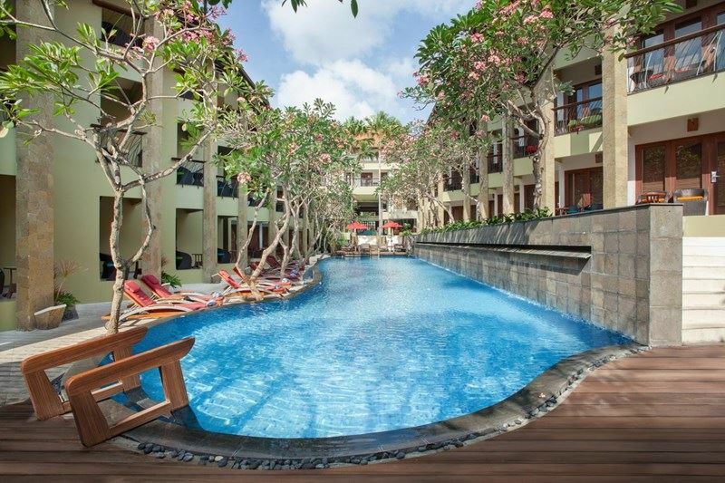 Отель Ibis Styles All Seasons Bali Legian 3*