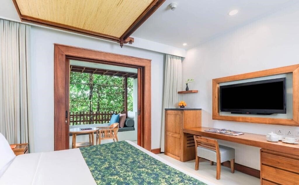Картинка Legian Beach 4*