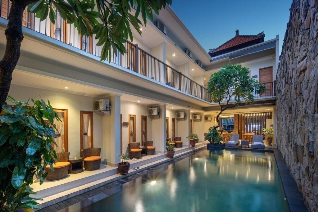 Изображение Angkul Angkul Segara Beach Kuta 3*