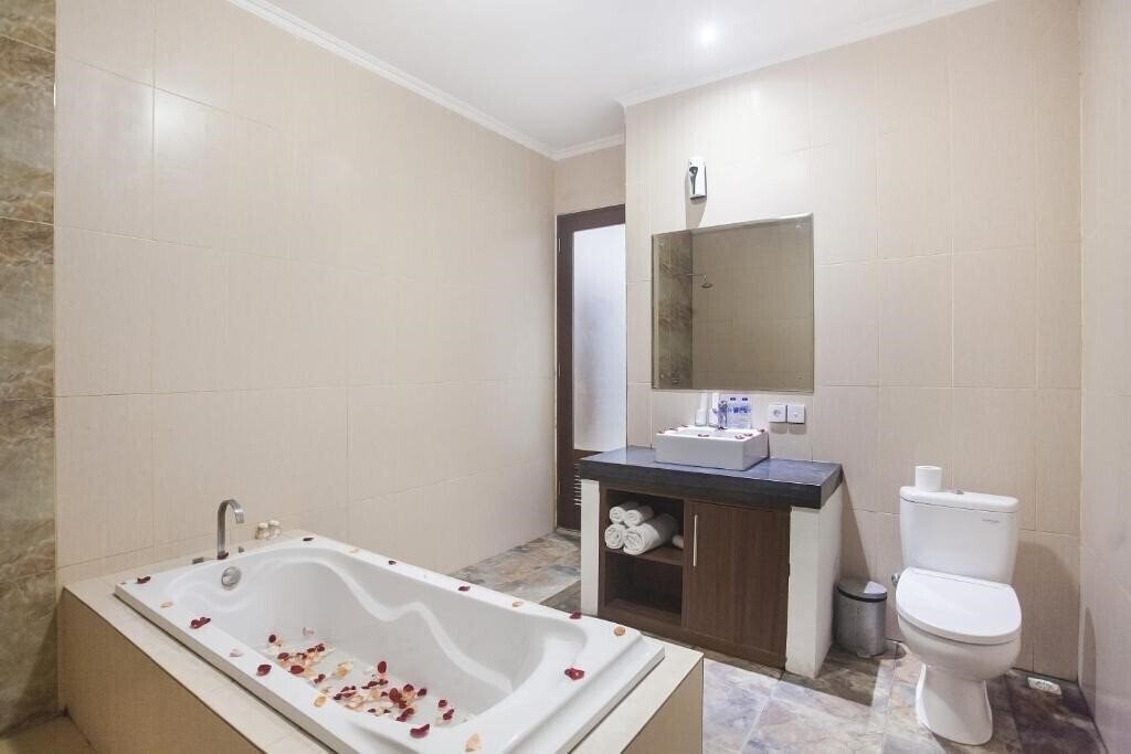 Фотография Kubu Manggala Villas - Seminyak 4*
