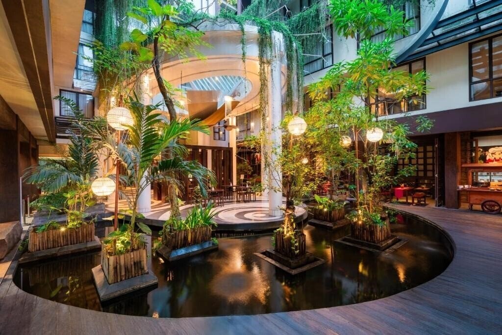 Отель Swiss Belhotel RainForest 4*
