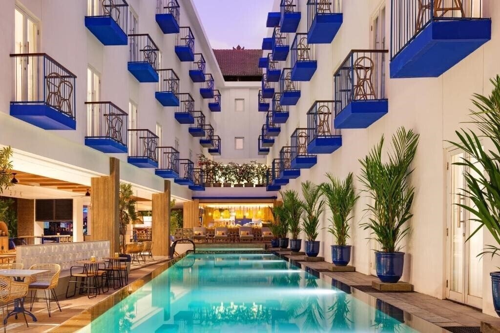 Отель Kampi Hotel Legian 2*