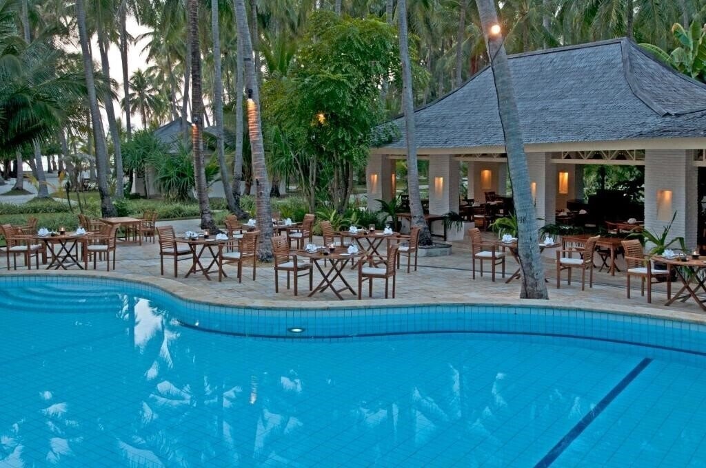 Отель Kura Kura Resort Gili Meno 3*