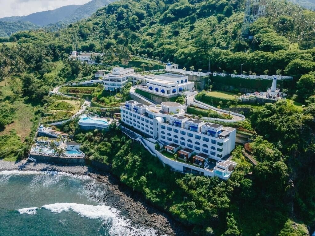 Отель Royal Avila Boutique Resort 5*