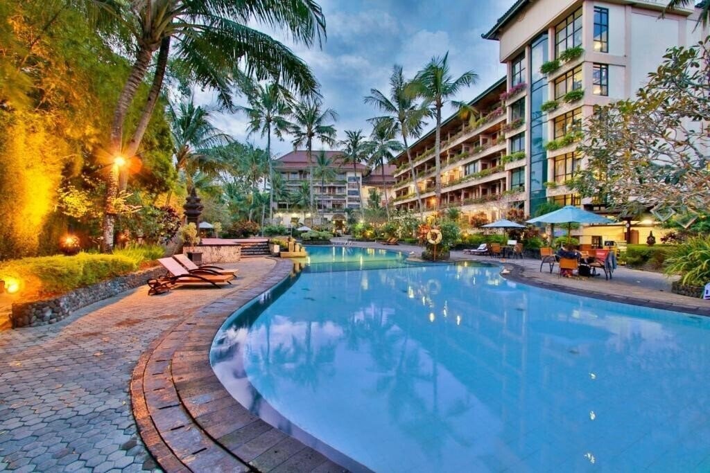 Отель Jayakarta Yogyakarta 4*