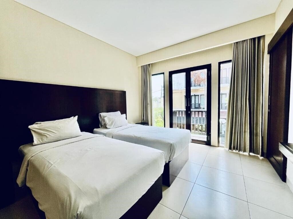 Фото Suris Boutique Hotel 3*