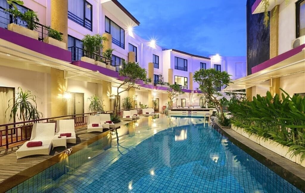 Отель Kuta Central Park Bali 4*