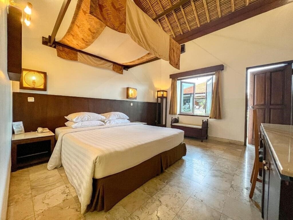 Изображение Kuta Lagoon Resort & Pool Villas 3*