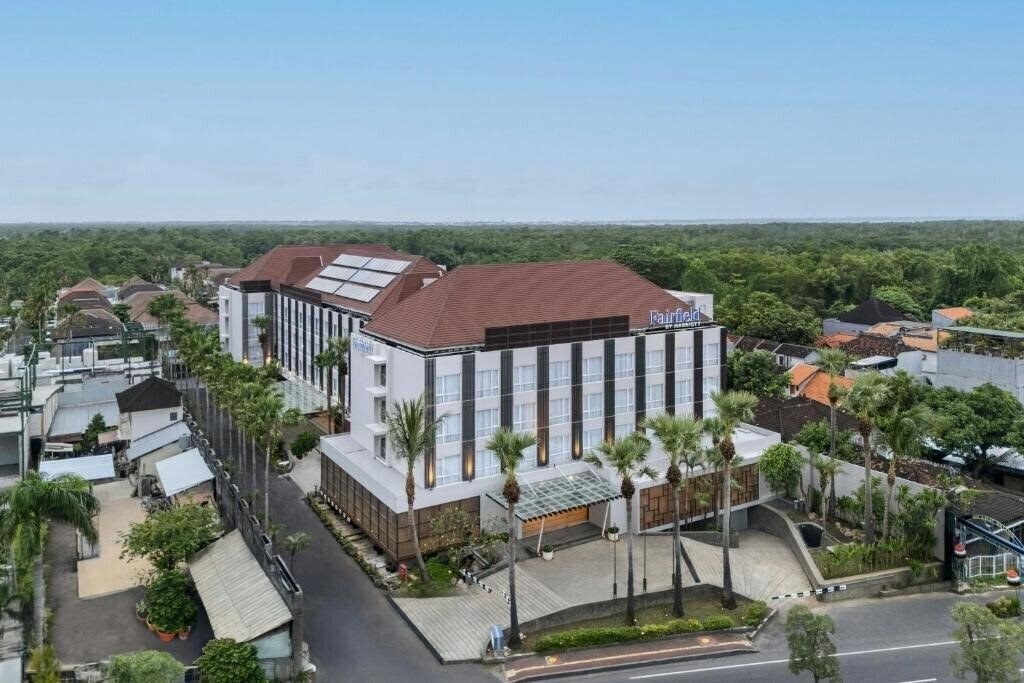 Отель Mercure Bali Harvestland Kuta 4*