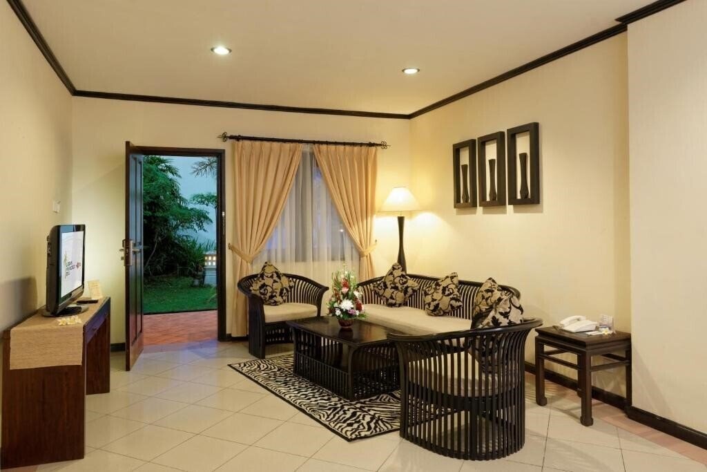 Картинка Legian Paradiso 3*