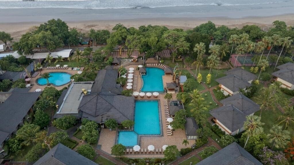 Отель Jayakarta Legian 4*