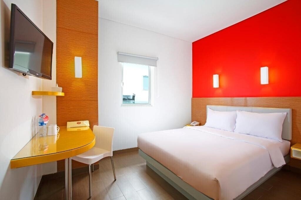 Отель Amaris Hotel Sunset Road 2*