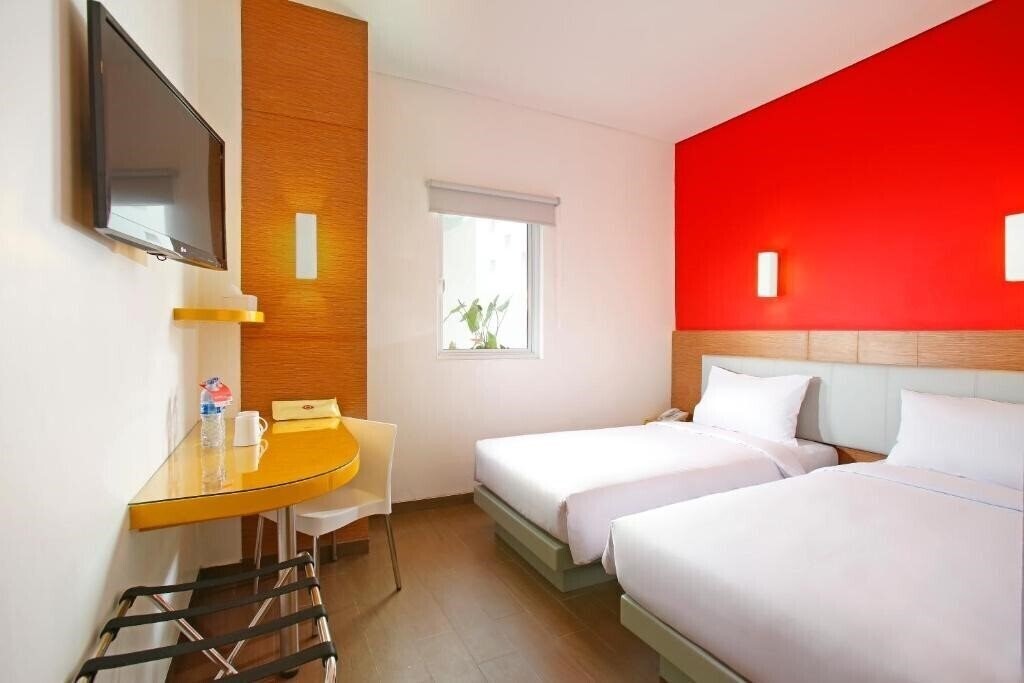 Фото Amaris Hotel Sunset Road 2*