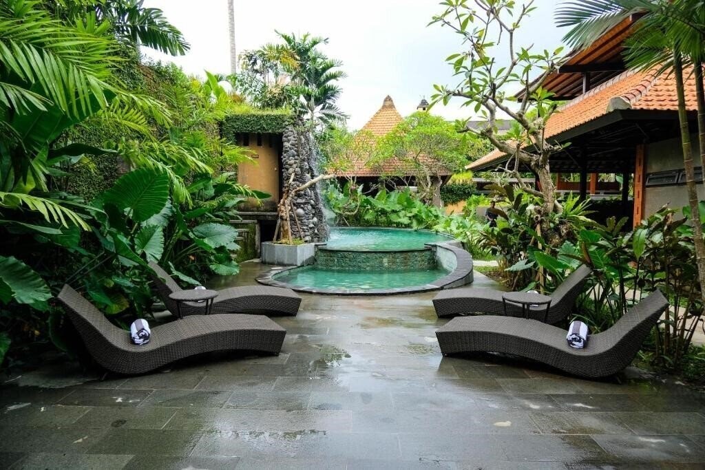 Отель Japa Suites & Villas 5*