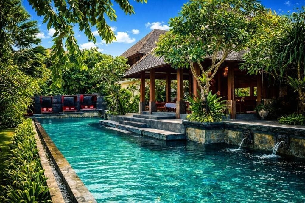 Отель La Reserve 1785 Canggu Beach 5*