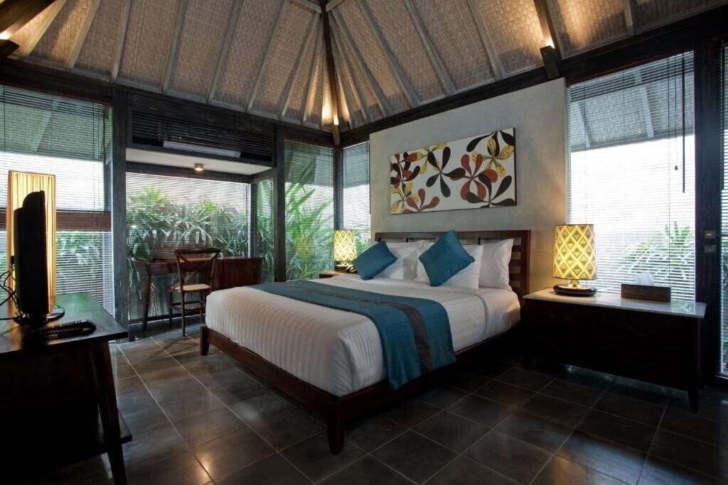 Отель Komea Villas 5*