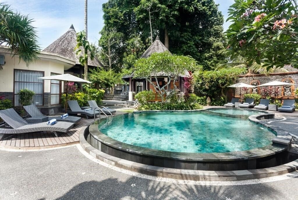Фото Kadiga Villas 4*