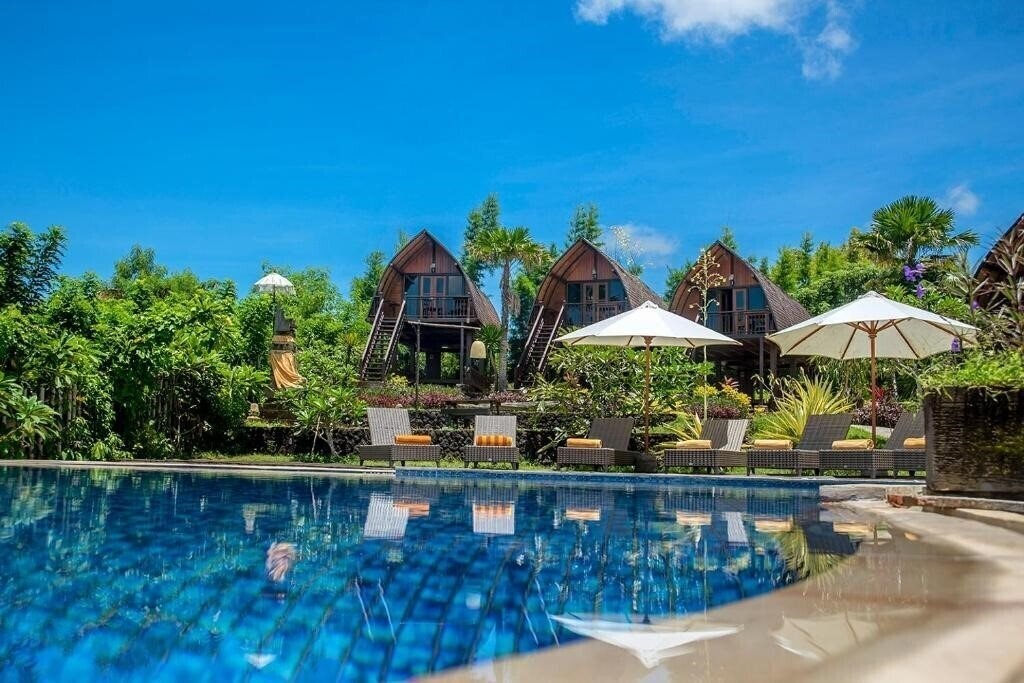 Отель The Kirana Ungasan 4*