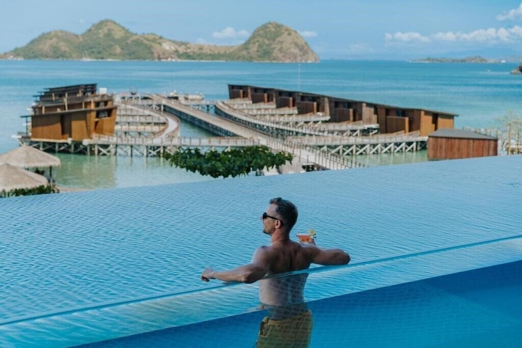 Фото Katamaran Hotel & Resort Komodo 5*