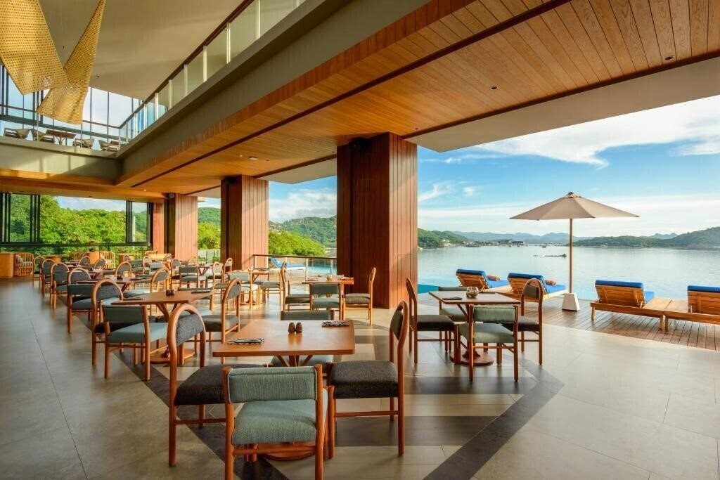 Фотография Katamaran Hotel & Resort Komodo 5*