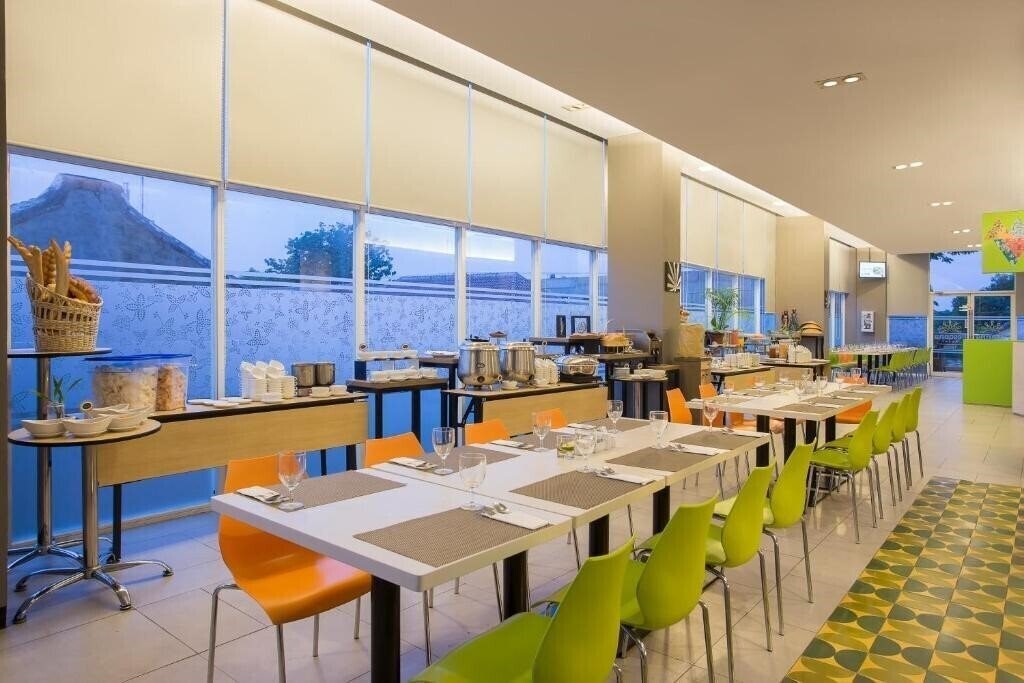 Картинка KHAS Tegal Hotel 3*